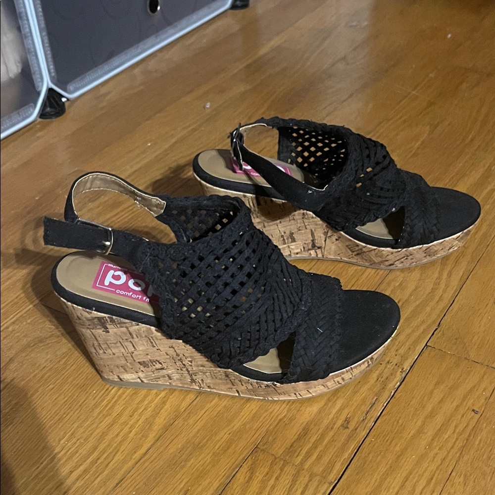 NWOT Black Wedge Sandals